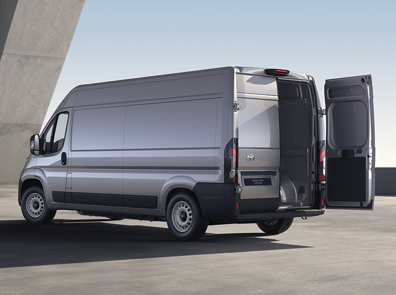 PROACE MAX