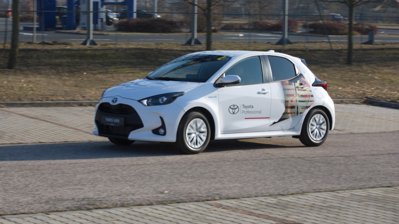 ÚJ HILUX