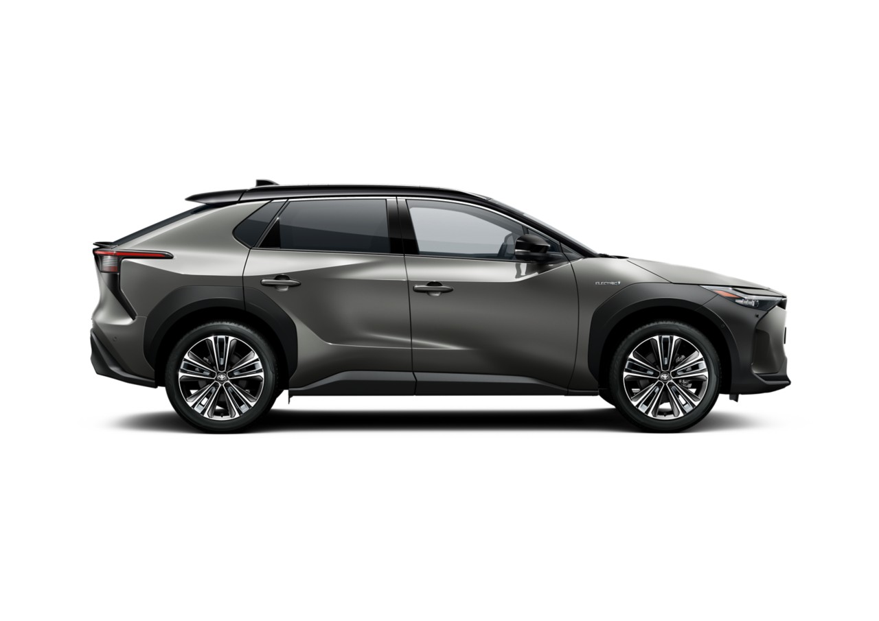 2022: bZ4X akkumulátoros elektromos SUV